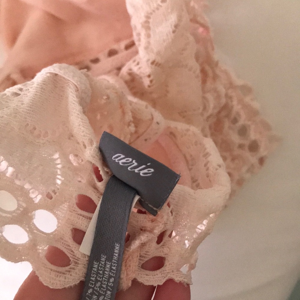 Light pink aerie bralette - Picture 3 of 5